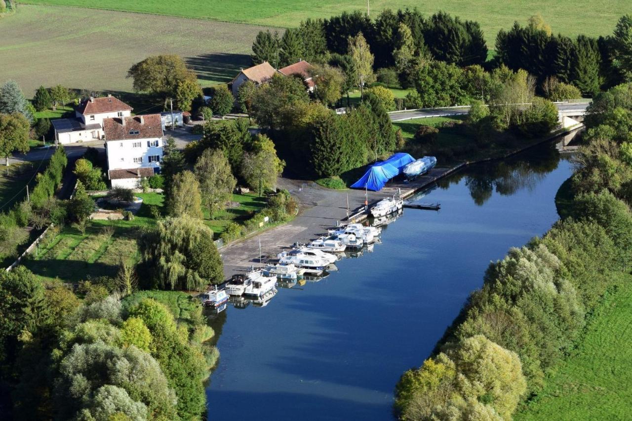 Willa Domaine Du Port Sainte Marie Maizieres-les-Vic Zewnętrze zdjęcie